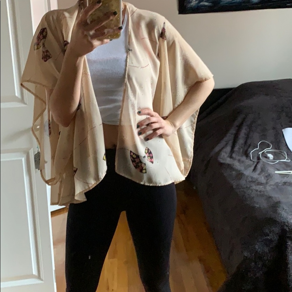 Floral Cream Color Kimono - Excellent Condition